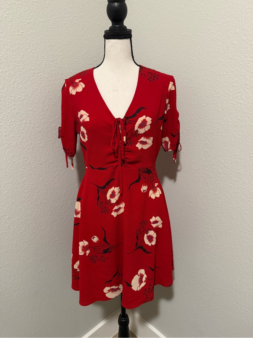 Mango Red Floral Dress, Size 6 - Picture 2 of 6